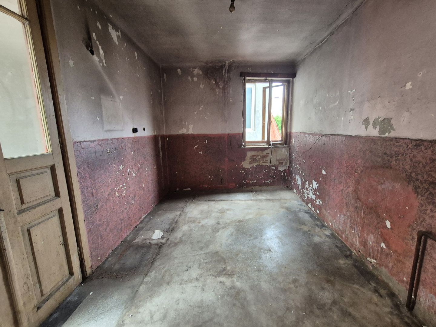 Casa P+1  - Dacia - Eminescu - curte comuna - Poză 8