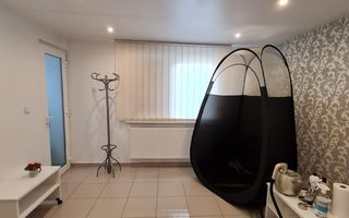 Casă cu teren generos pretabila pentru afacere - Poză 20