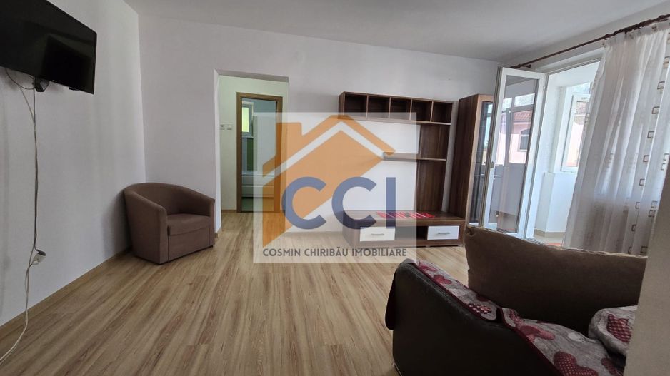 DE VÂNZARE - Apartament cu 2 camere în Bacău - Etaj 1 - Poză 8