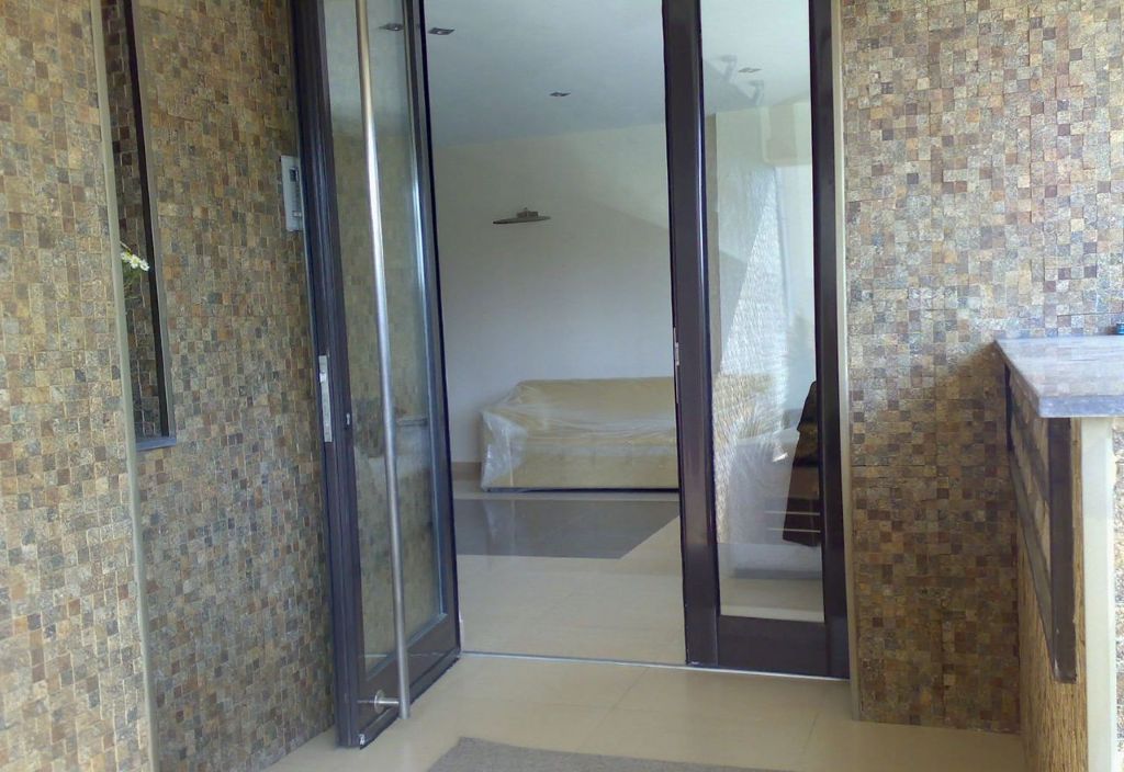 De vanzare apartament 3 camere| Voluntari |spatios cu vedere la padure - Poză 3