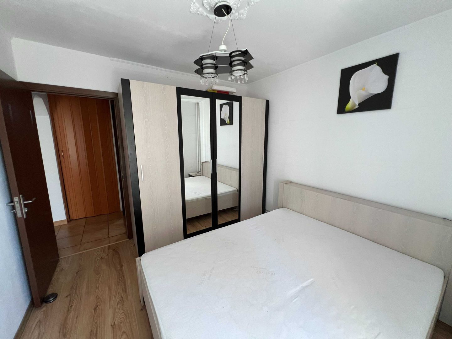 Ofertă! 3 camere decomandat, centrala proprie, parcare inclusă, pet friendly - Poză 1