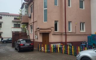 Casa care functioneza ca si gradinita in moment, zona centrala, Matei Voievod - Poză 4
