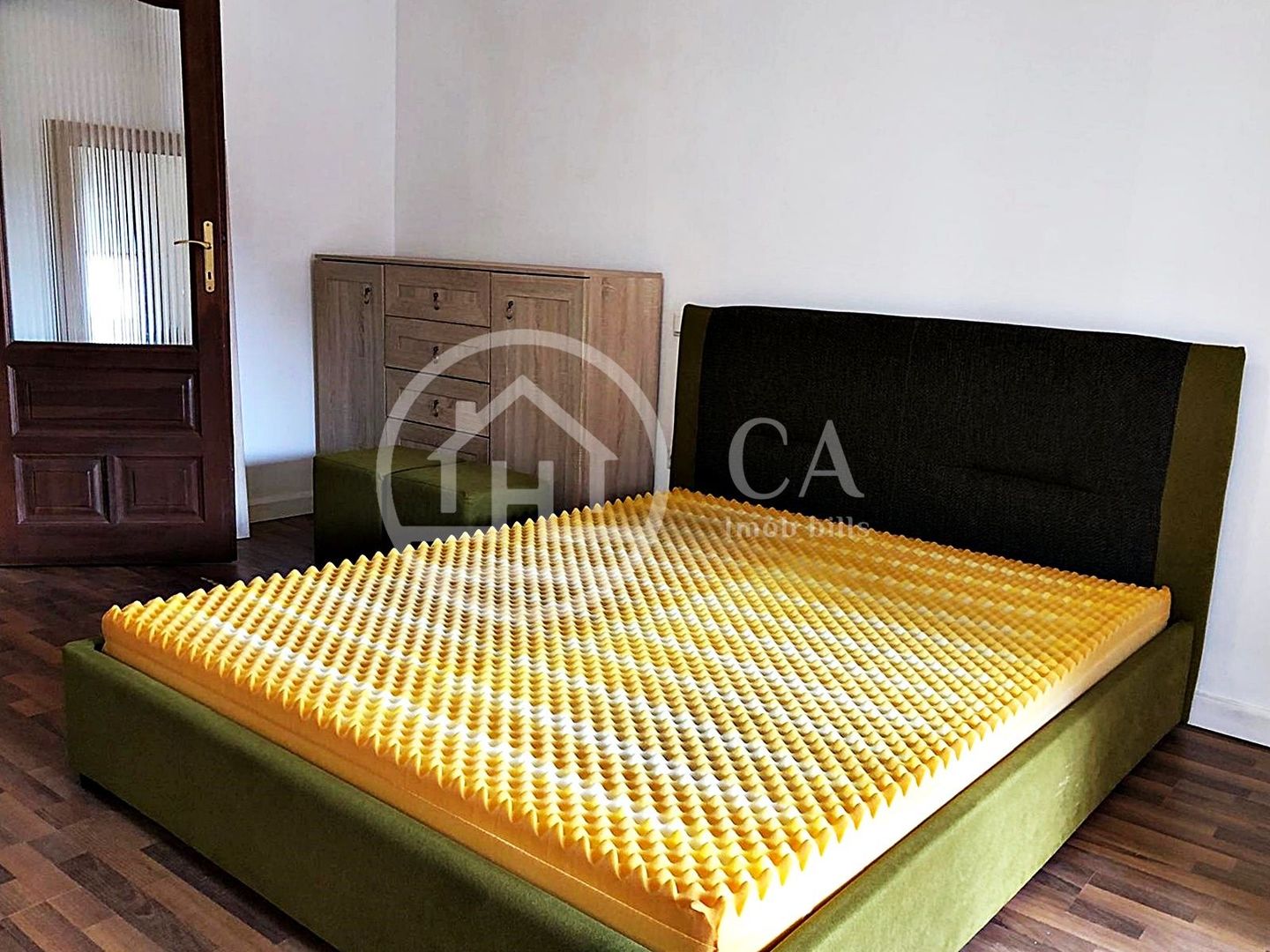 Casă de închiriat cu 2 camere în zona Stadionului, Oradea - Poză 3