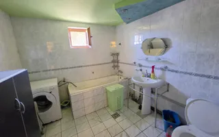 Casa individuala 3 camere, 323 mp teren,  Centru, zona Lipoveni - Poză 14