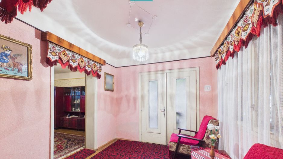 Casă cu 4 camere în localitatea Gurahonț, Arad - Poză 7