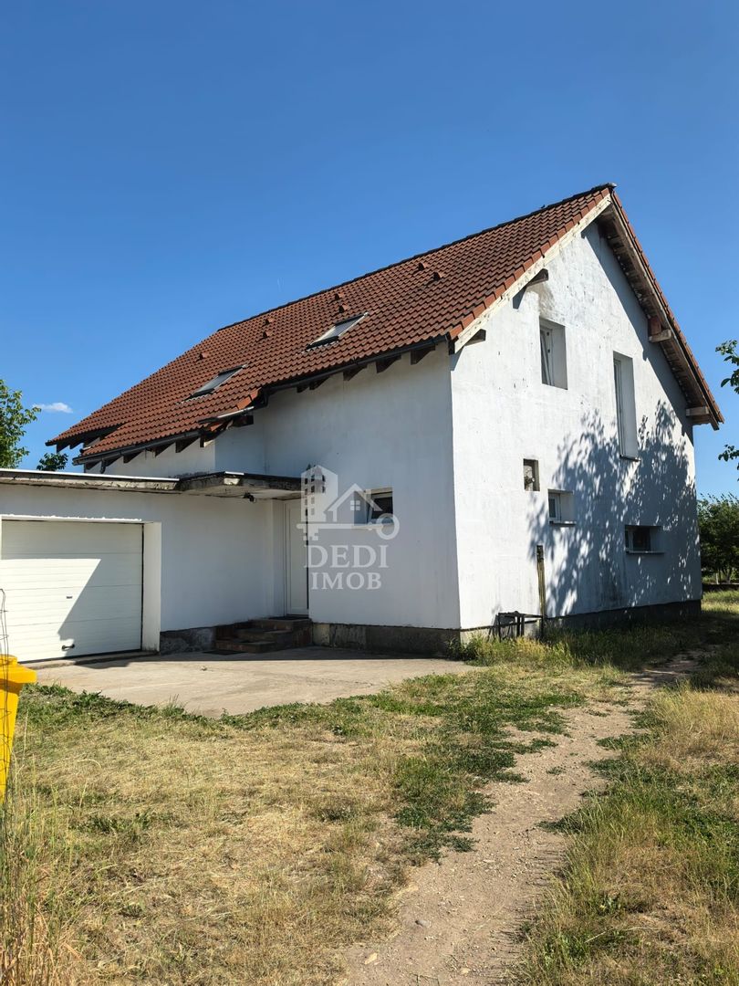 Casa cu 4 camere de inchiriat Santaul Mare, Bihor - Poză 9