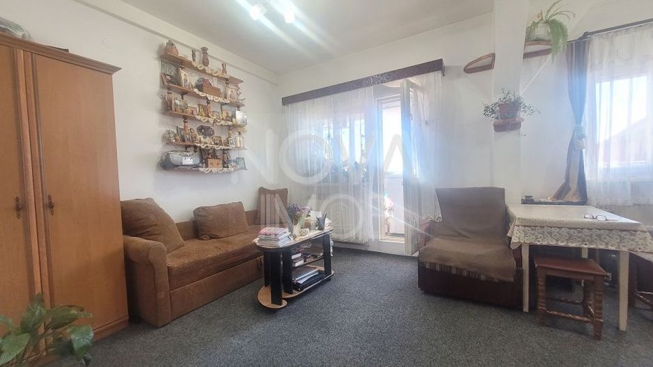 Apartament tip mansarda cu balcon, mobilat-utilat, Valea Aurie - Poză 8