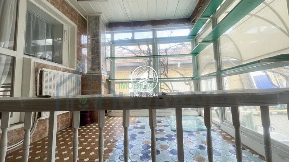 casa de vanzare in Nicolina 1 - Poză 5