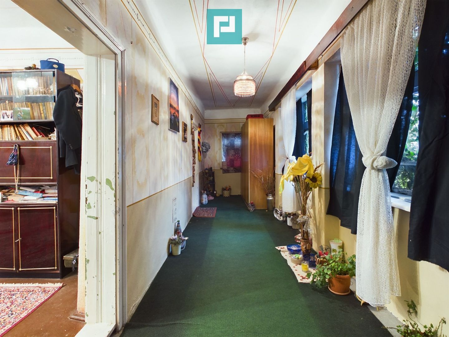 Rezidență de vis pe Valea Mureșului la Lalașinț - Poză 12