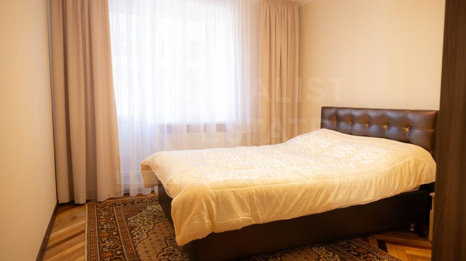 Chirie, apartament, 3 camere, str. Mihail Kogălniceanu, Centru - Poză 8