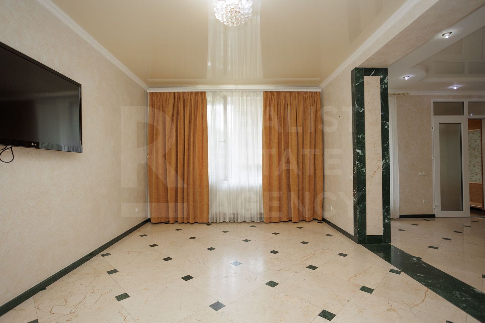 Chirie, casă, 6 camere, Strada Trifan Baltă, Centru - Poză 8