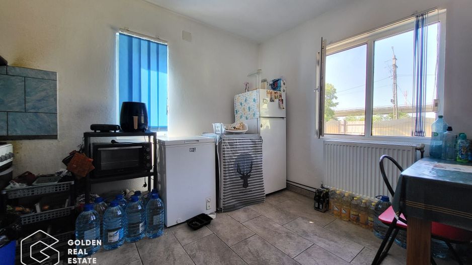 Casa cu teren de 1383 mp, localitatea Paulis - Poză 7