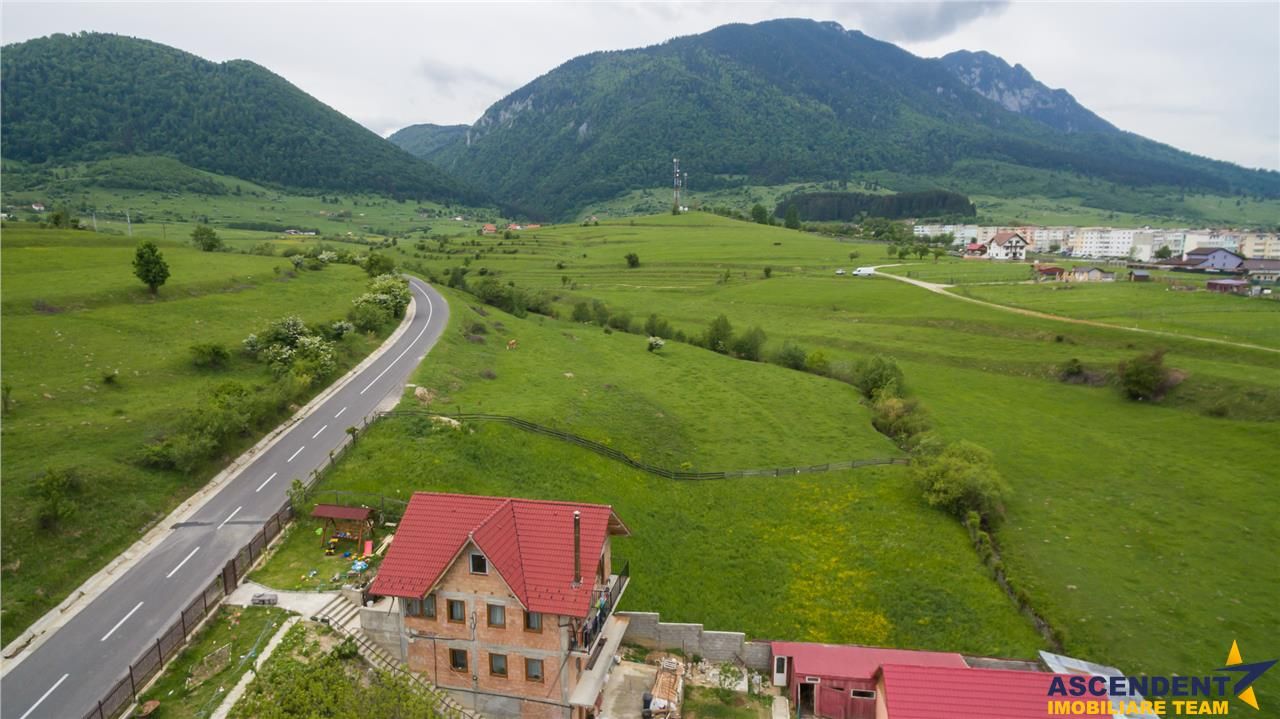 Teren intravilan, pe 1.500 mp, deschidere la asfalt, Zarnesti, Brasov - Poză 3