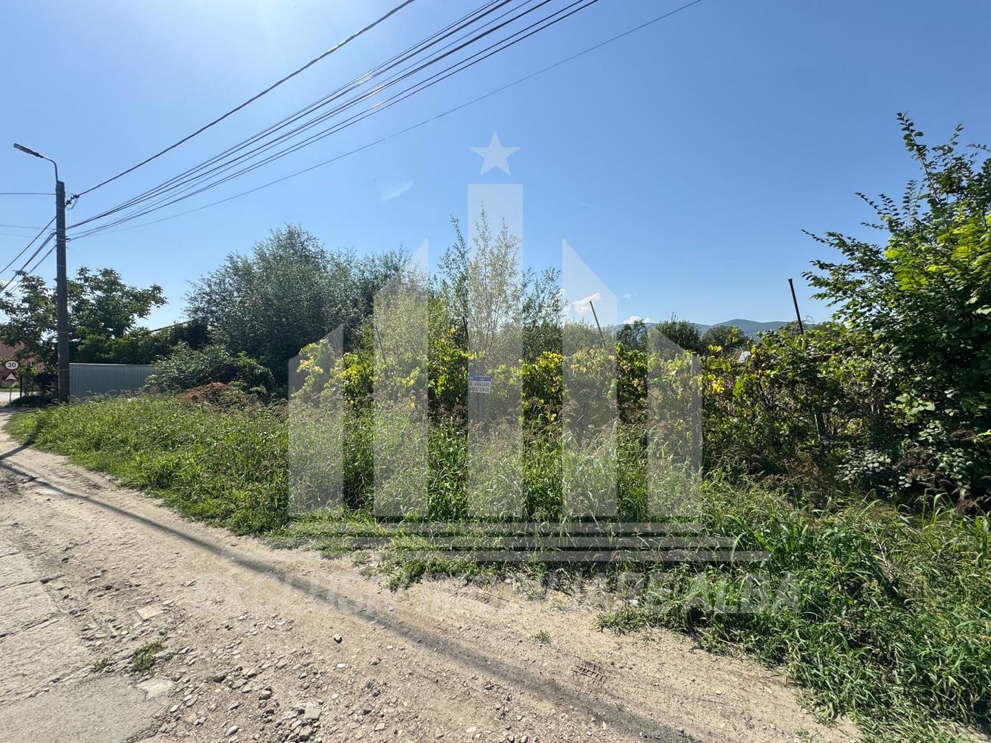 Teren intravilan in suprafata de aprox. 600 mp in Micesti - Poză 3