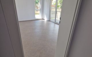 Disponibil imediat. Decomandat. Pozitie excelenta - Poză 2