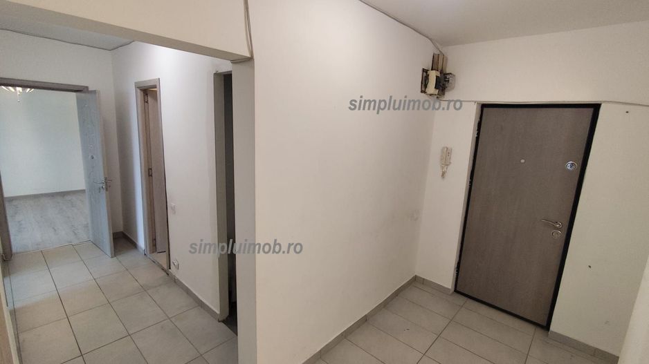 2 camere decomandat 56 mp an 1979 - Poză 2