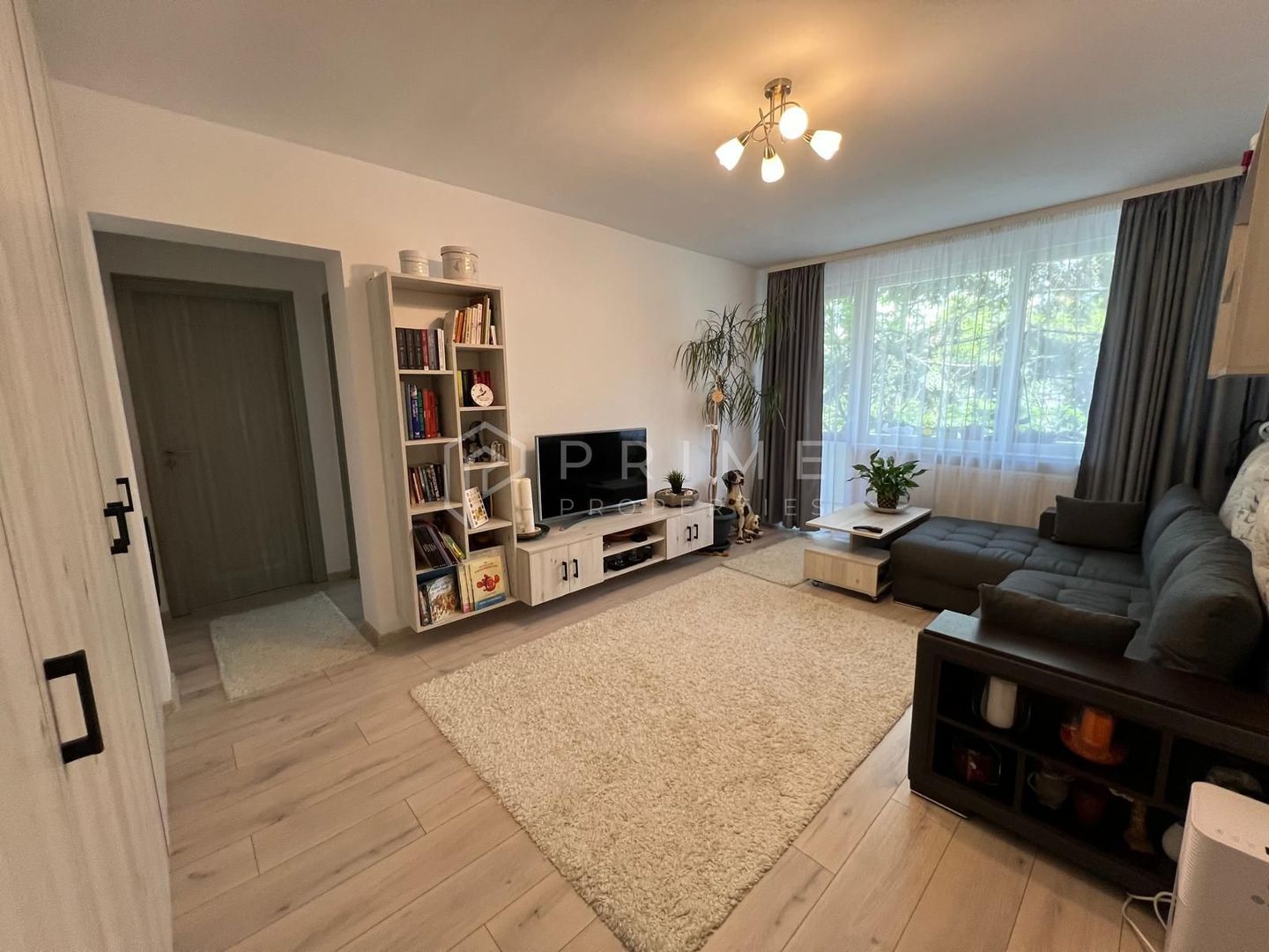 Apartament 2 camere | Aleea Carpați | Etaj 3/4 | Balcon 9 mp - Poză 5