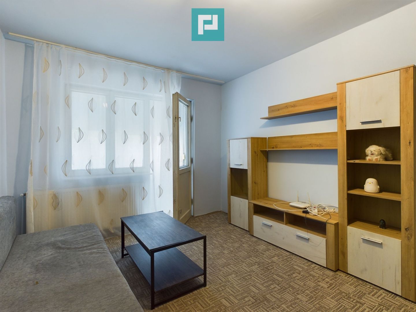 Apartament de vânzare cu 3 camere în Vlaicu - Poză 7