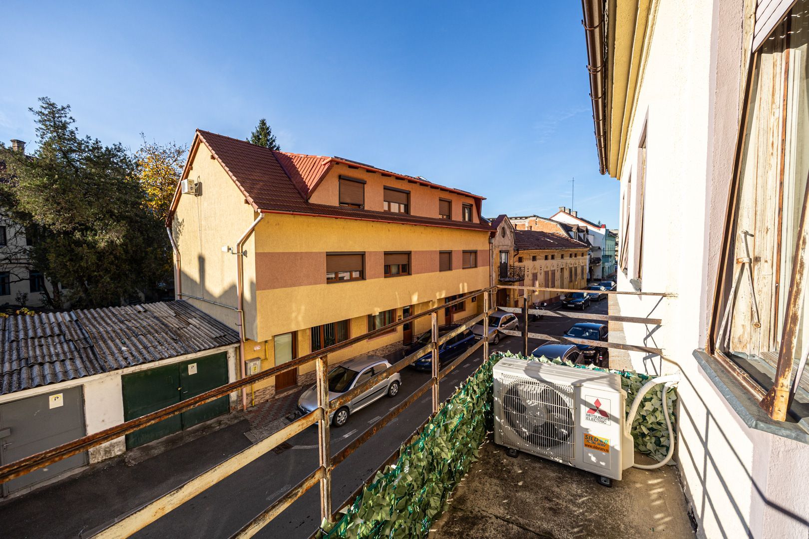 Acasă mare în centrul Aradului! 4 camere - 130 mp utili! - Poză 12