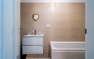 Militari 700 m. metrou Gorjului, 2 camere, terasa, mobilat, utilat, etaj 3, lift - Poză 10