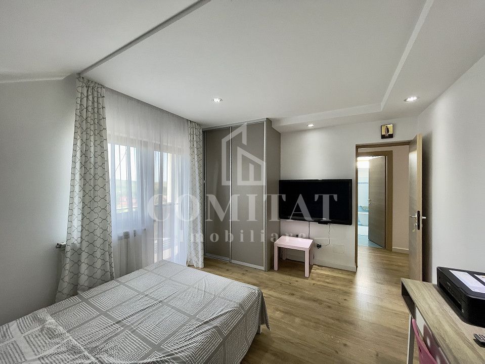 Casă cochetă cu teren generos și panoramă Chinteni - Poză 13