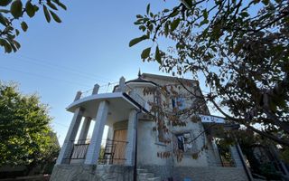 Vânzare, casă în 2 nivele, 8 camere, str. Mihai Eminescu, Cricova - Poză 1