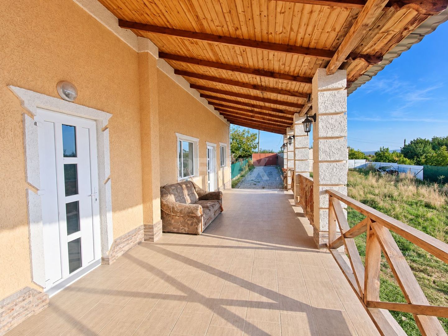 CASĂ CU TEREN DE 19 ARI ȘI GARAJ | CHIRCA,  ANENII NOI | 53.900 € - Poză 2