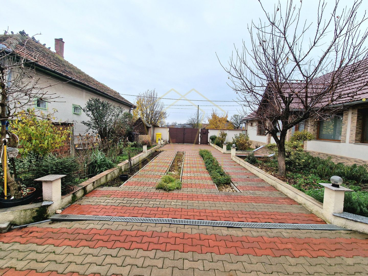 Casa individuala spatioasa, renovata total pe parter I Recas | COM 0% - Poză 14