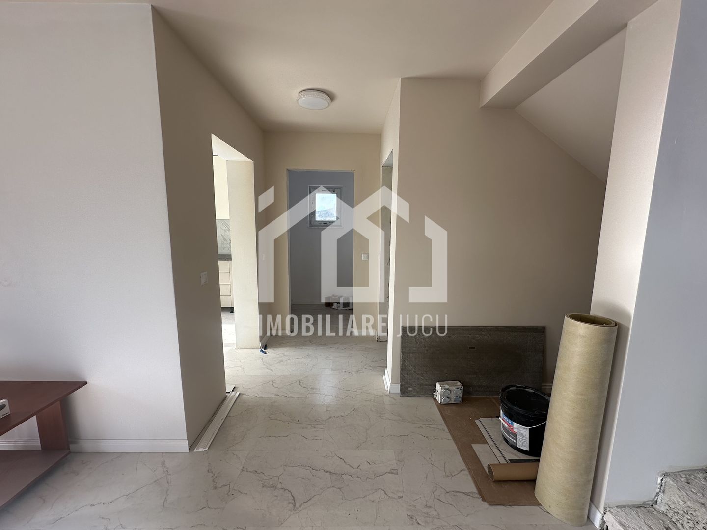 Casă individuală finisată, curte 780 mp – Jucu de Mijloc - Poză 7