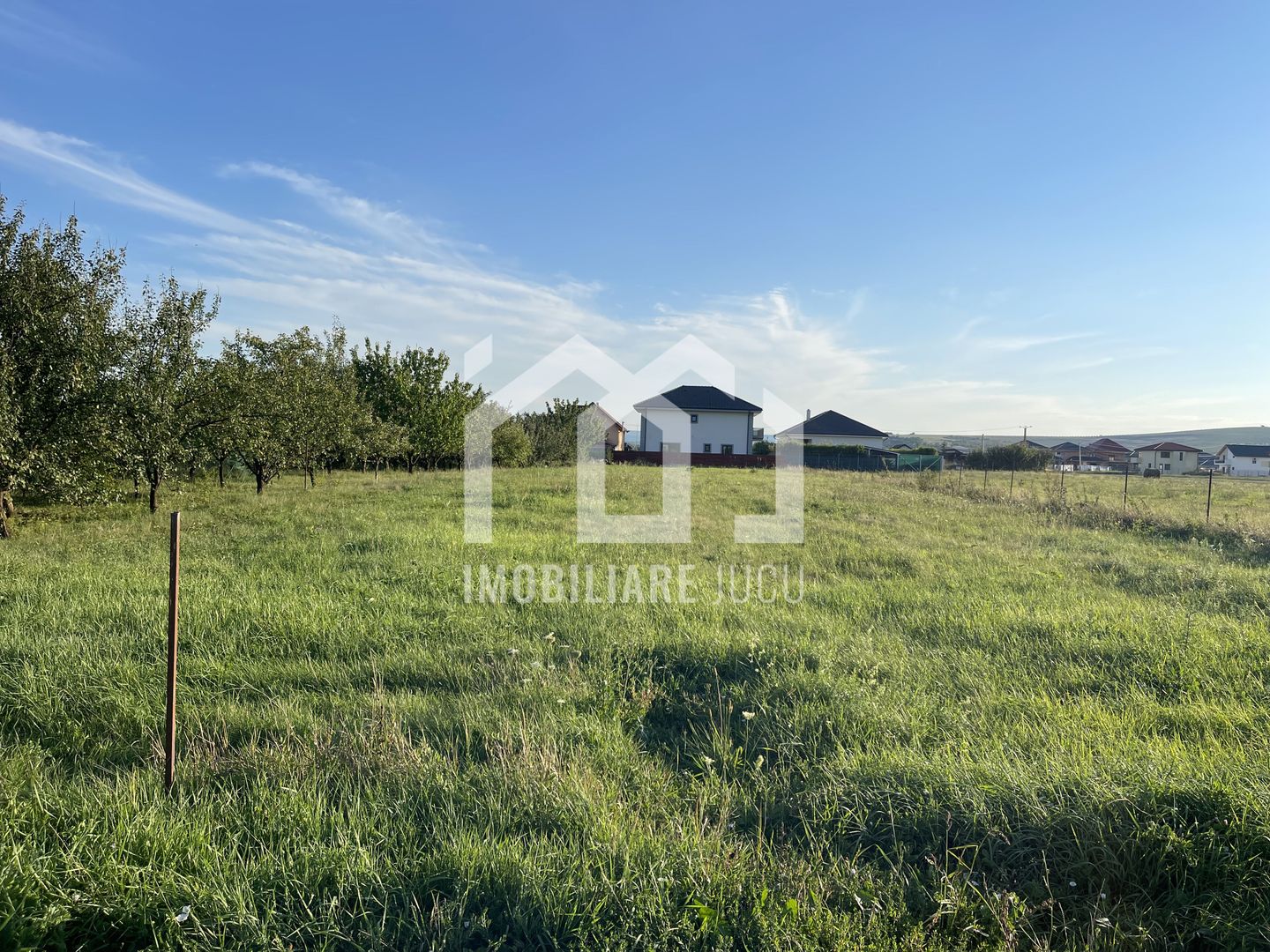 Teren Intravilan 1450mp - Jucu de Mijloc - Poză 1