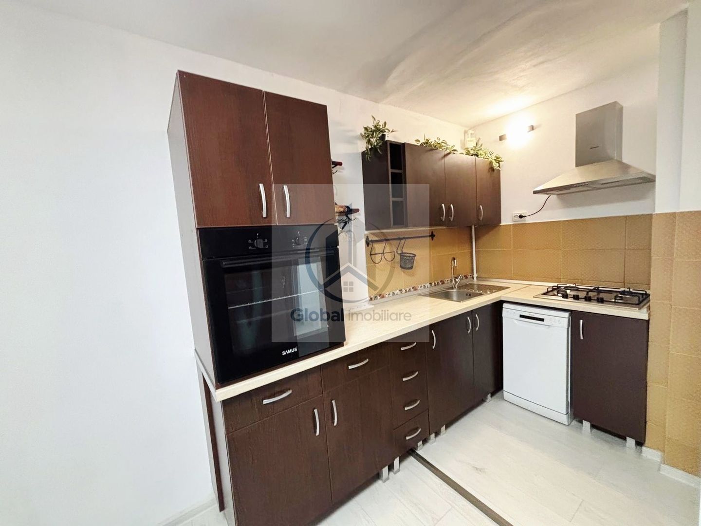 Apartament 2 camere de inchiriat. - Poză 4