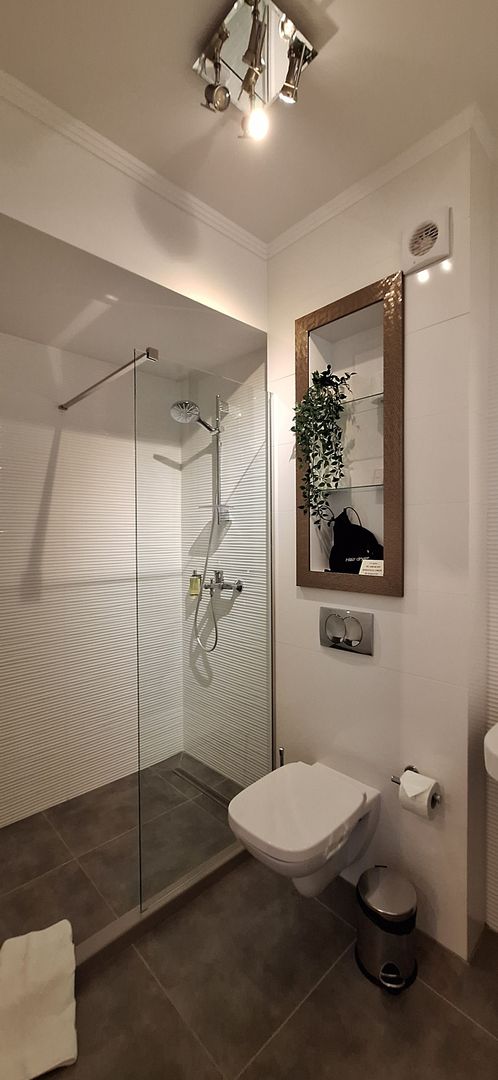 Apartament mobilat si utilat cu 1 loc de parcare - Poză 11