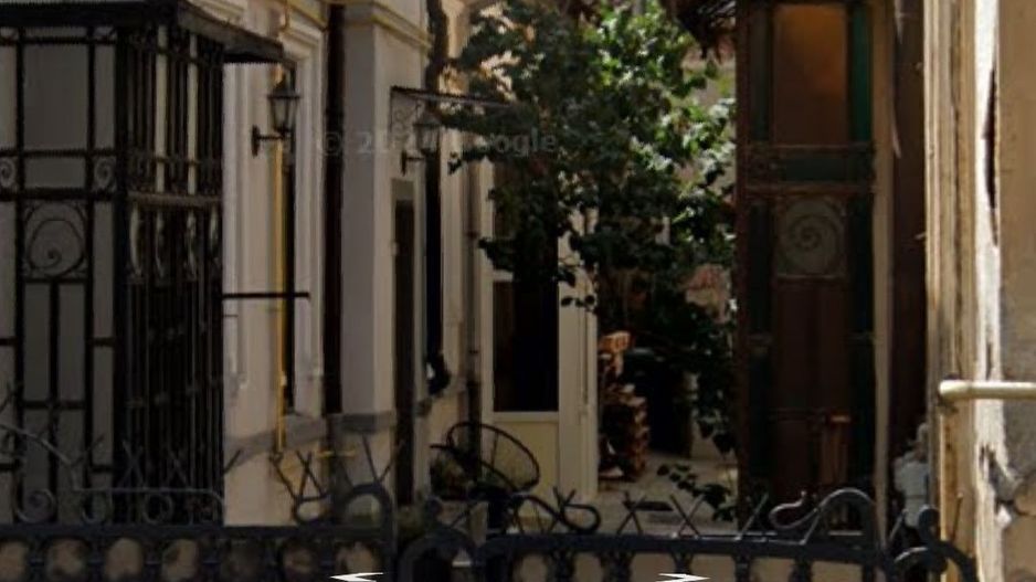 CASA - 3 camere, Parter si Etaj. Parcul Carol. - Poză 1