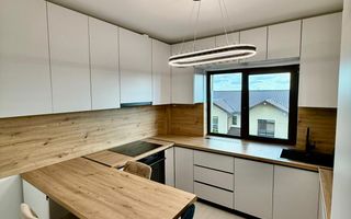 Apartament pe doua nivele 3 camere  Valea Lupului - 650 euro - Poză 3