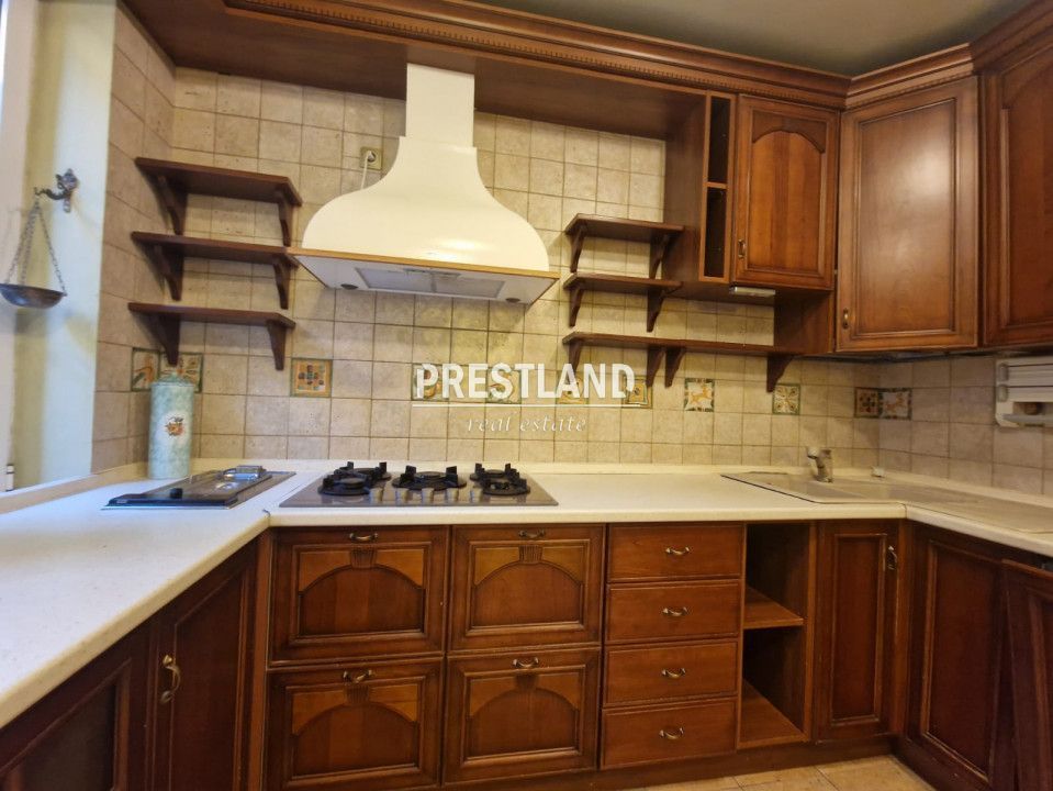 Vila zona Sub Arini!! - Poză 10