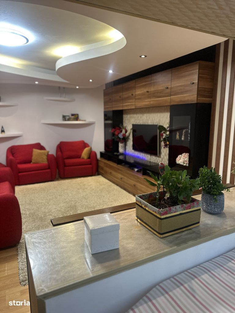 Inchiriere 4 camere - Poză 2