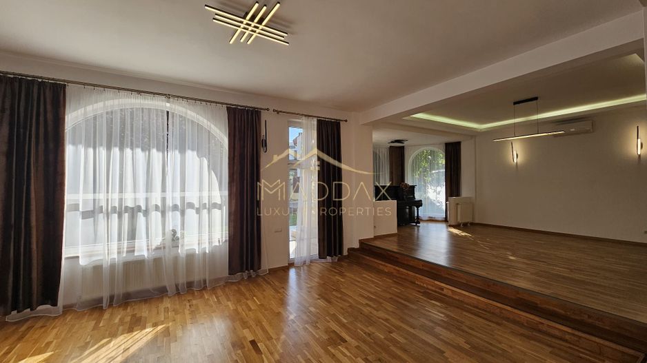 Vila Individuala 7 camere*Piscina*Teren 1000 mp / 8 parcari// Erou Iancu Nicolae - Poză 4