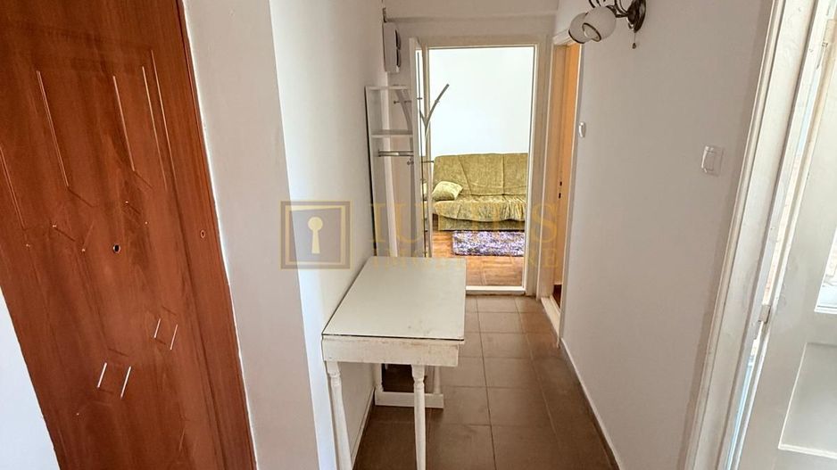 2 camere| vis a vis de Liceul Loga| zona superba, linistita| centrala proprie| - Poză 11