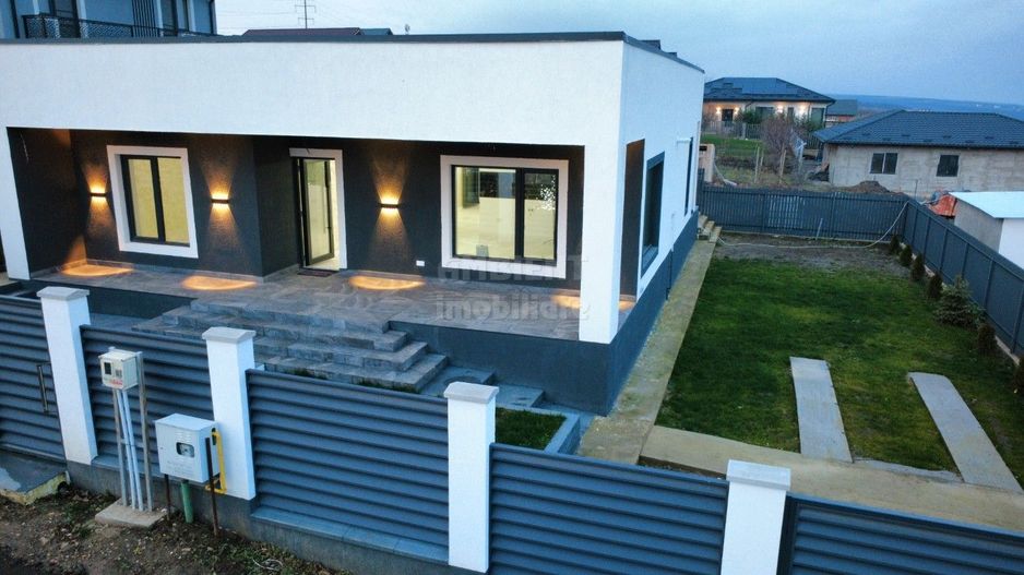 CASĂ individuală, cu teren 450 mp, LA CHEIE, VASLUI-zona FILATURII; - Poză 1