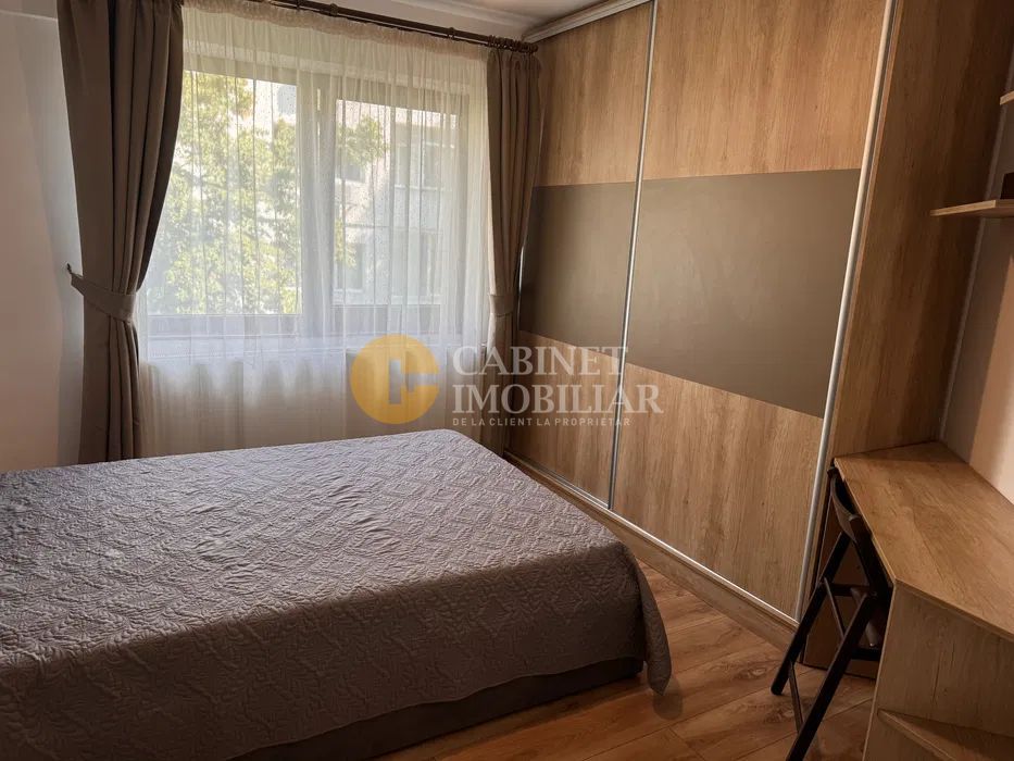 Apartament 3 Camere Decomandat | Zona Podu Roș - Poză 3
