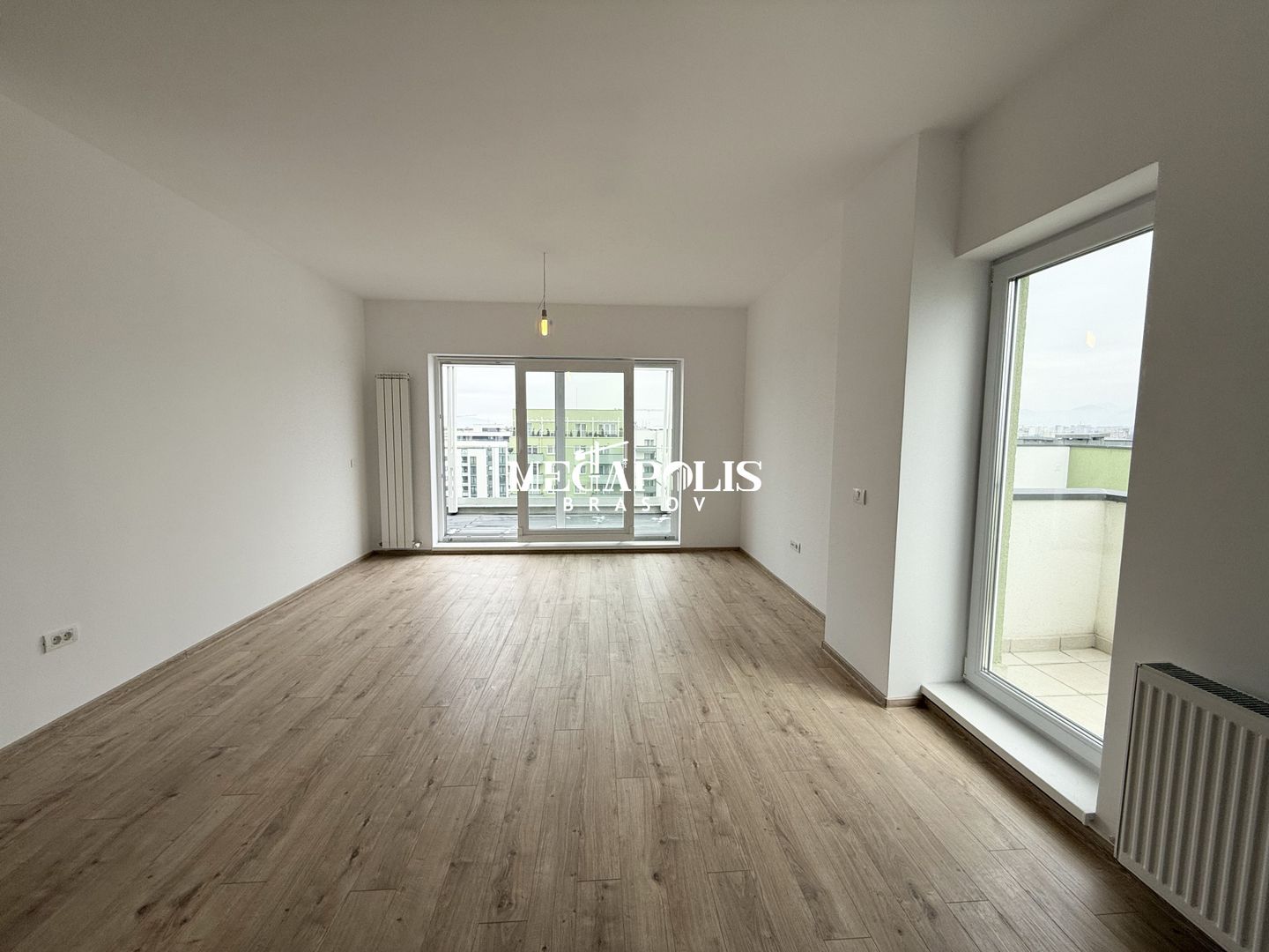 Penthouse  INTABULAT  ZONA TRACTORUL - Poză 1