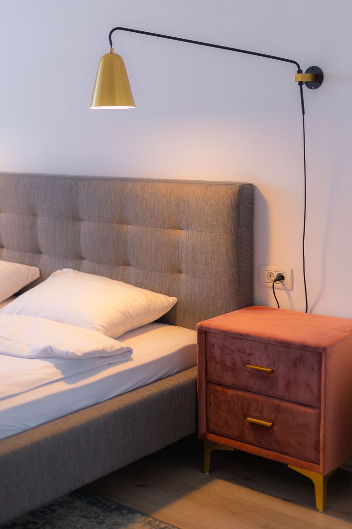 Apartament 3 camere, ultracentral, Oradea. 250 000 E + TVA. Comision 0 - Poză 14