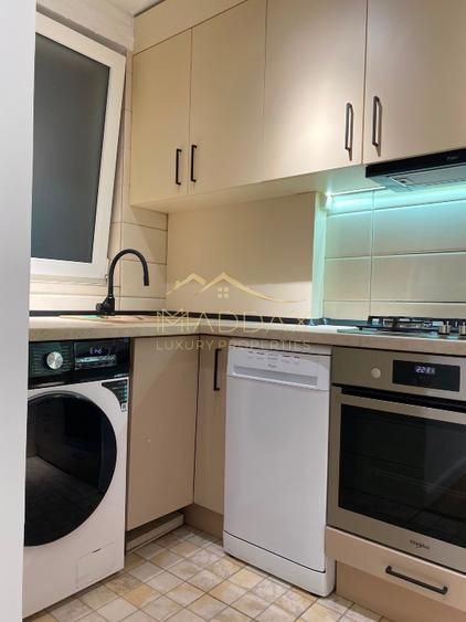 Ultra-central Premium | 2 camere Sala Palatului | Proaspăt renovat |Mobilat NOU - Poză 8