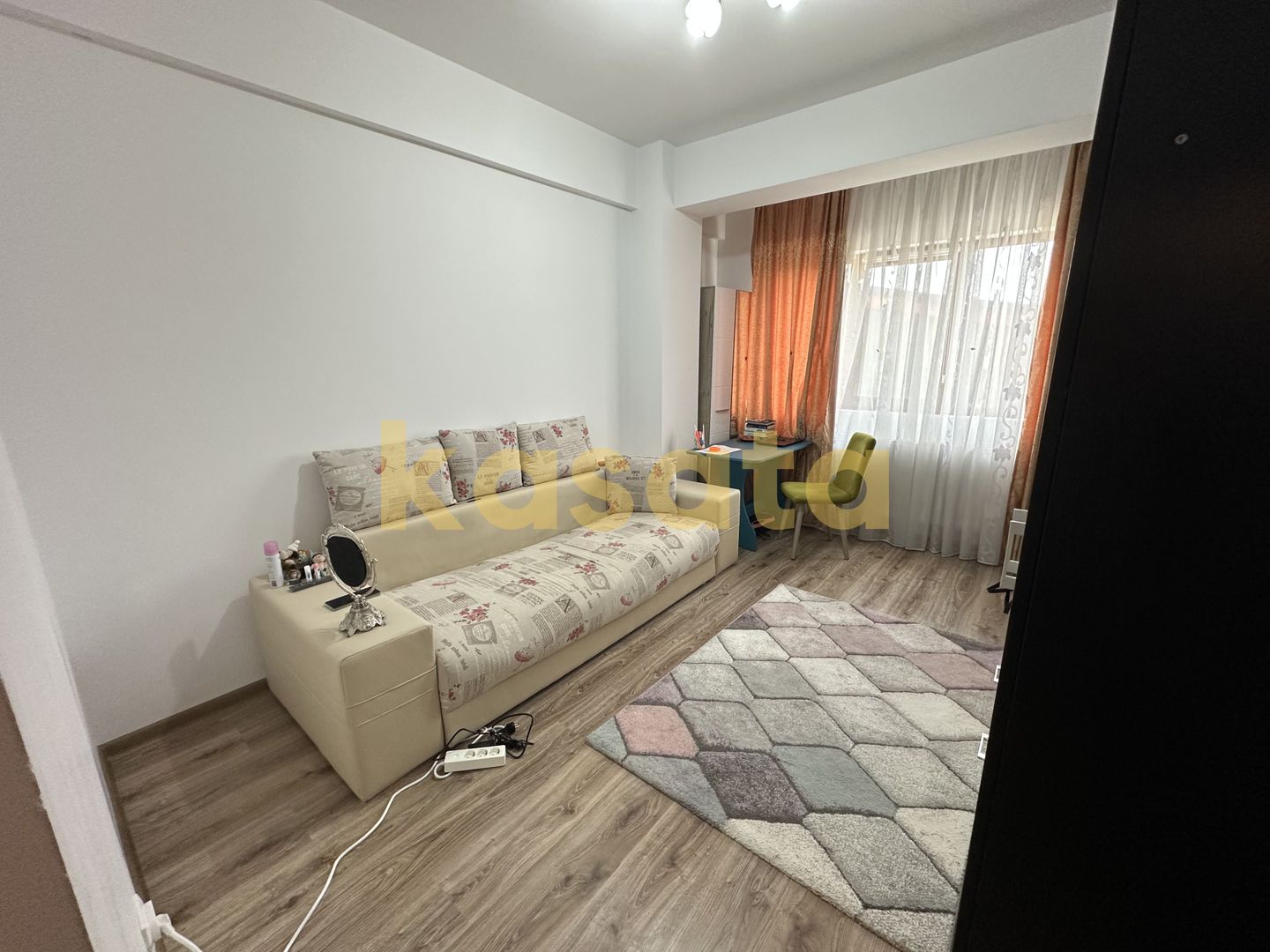 Apartament 2 Camere | Etaj Intermediar | Bloc 2016 | Centrală Proprie - Poză 1