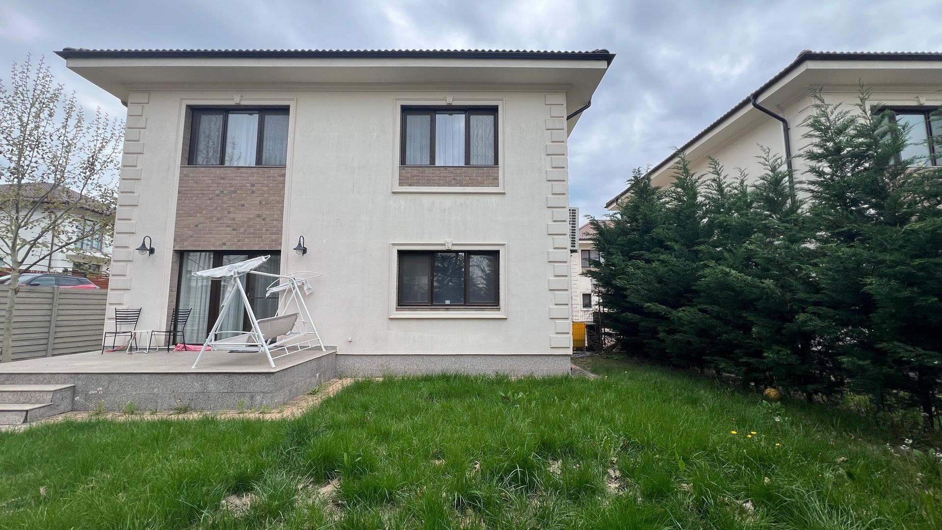 Vila individuala cu 5 camere Otopeni - Poză 4