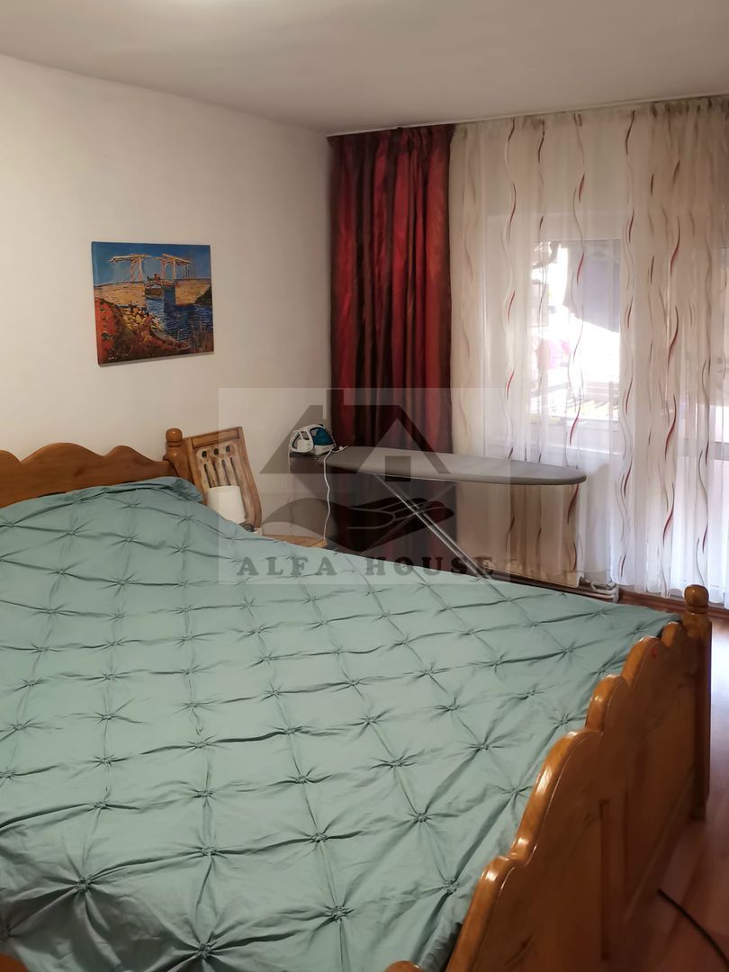 Apartament cu trei camere, zona Racadau 74 mp - parcul Trandafirilor - Poză 14