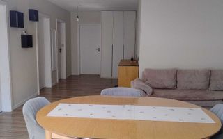 Apartament cu 4 camere in apropiere de aeroport - Poză 1