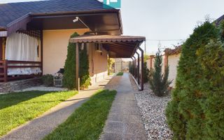 Casă pe Strada Oituz - Poză 3