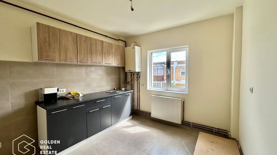 Apartament 3 camere, decomandat, zona Micalaca - Poză 3