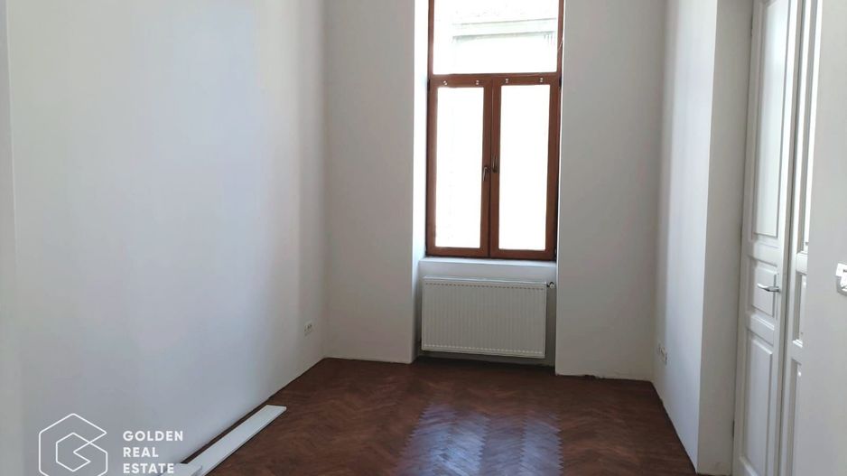 Apartament ultracentral cu 3 camere si vedere spre Hotel Continental - Poză 3